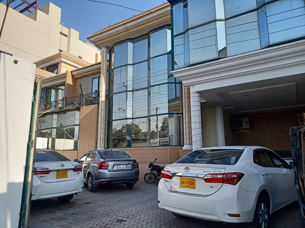 Hotel Pak Continental Мултан Экстерьер фото