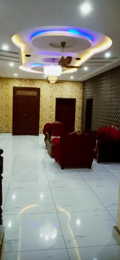 Hotel Pak Continental Мултан Экстерьер фото