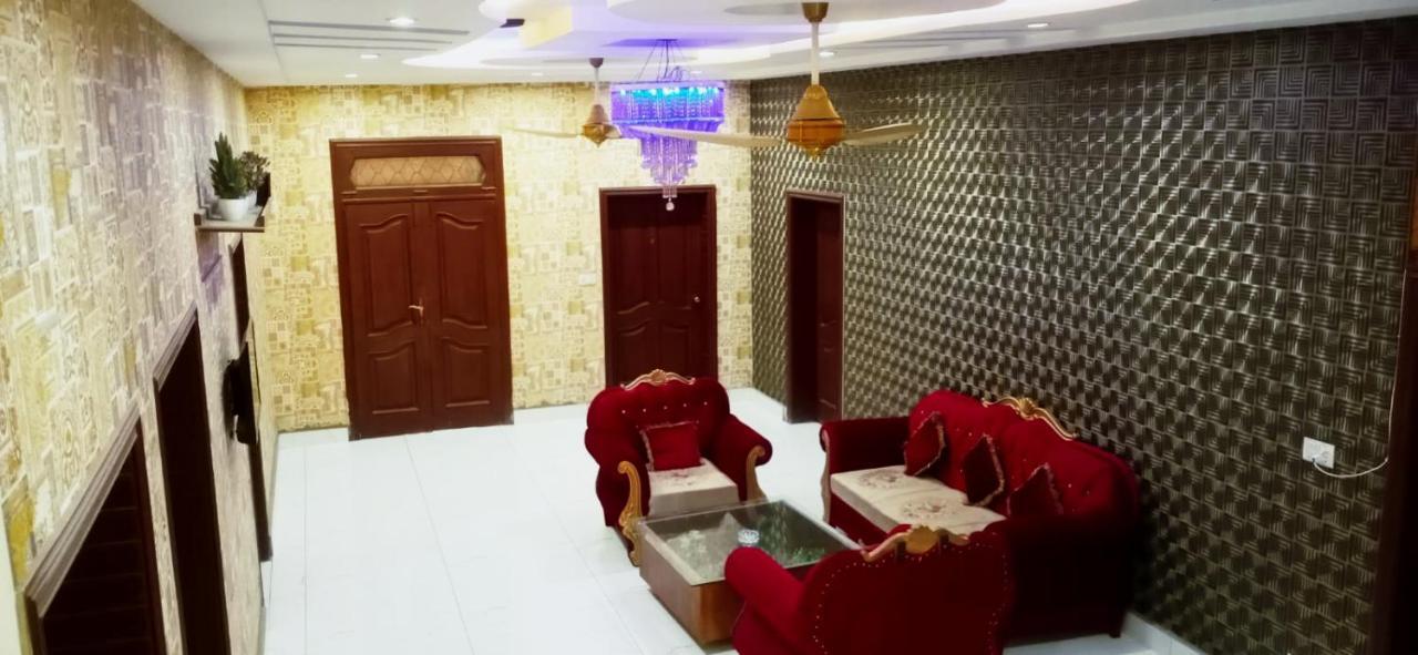 Hotel Pak Continental Мултан Экстерьер фото
