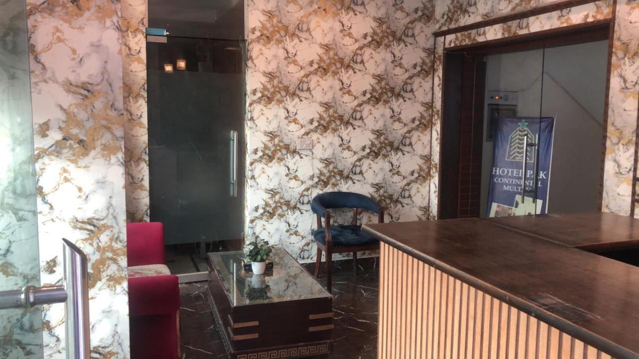 Hotel Pak Continental Мултан Экстерьер фото